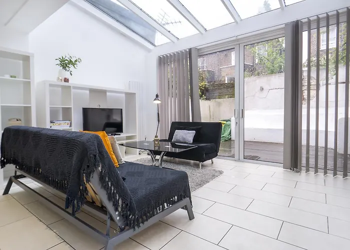 York Way Spacious Apartments